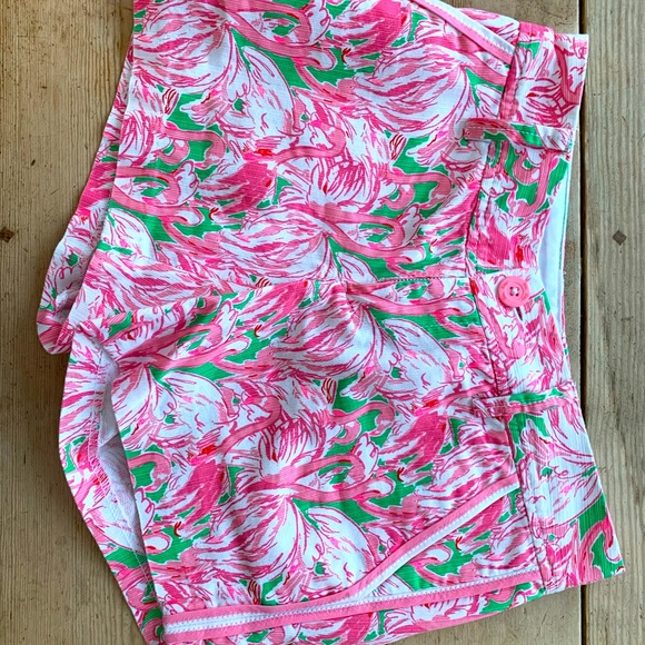Lilly Pulitzer flamingo print Callhoun shorts, sz 0 - Picture 1 of 3